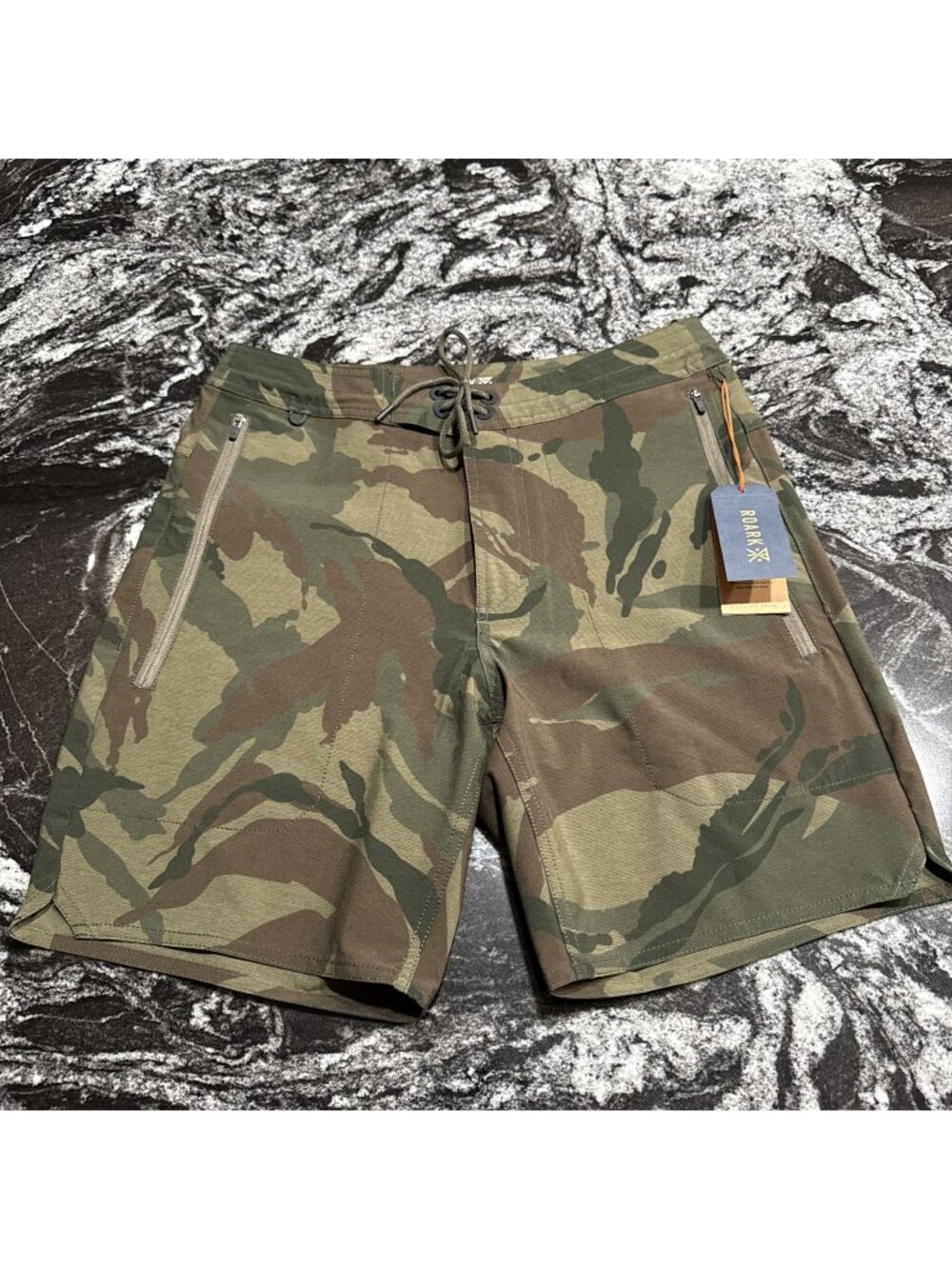 Roark Layover Trail 3.0 18” Shorts Camo 2 Mens Size 28 NWT RS310